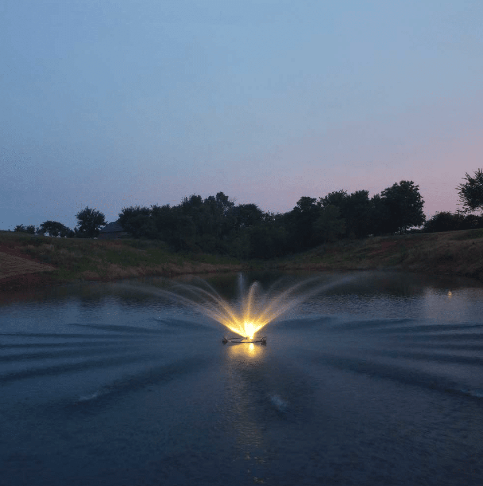 PondSelect: Classic Series 3/4 HP Pond Fountain, 5 Spray Patterns – 115V