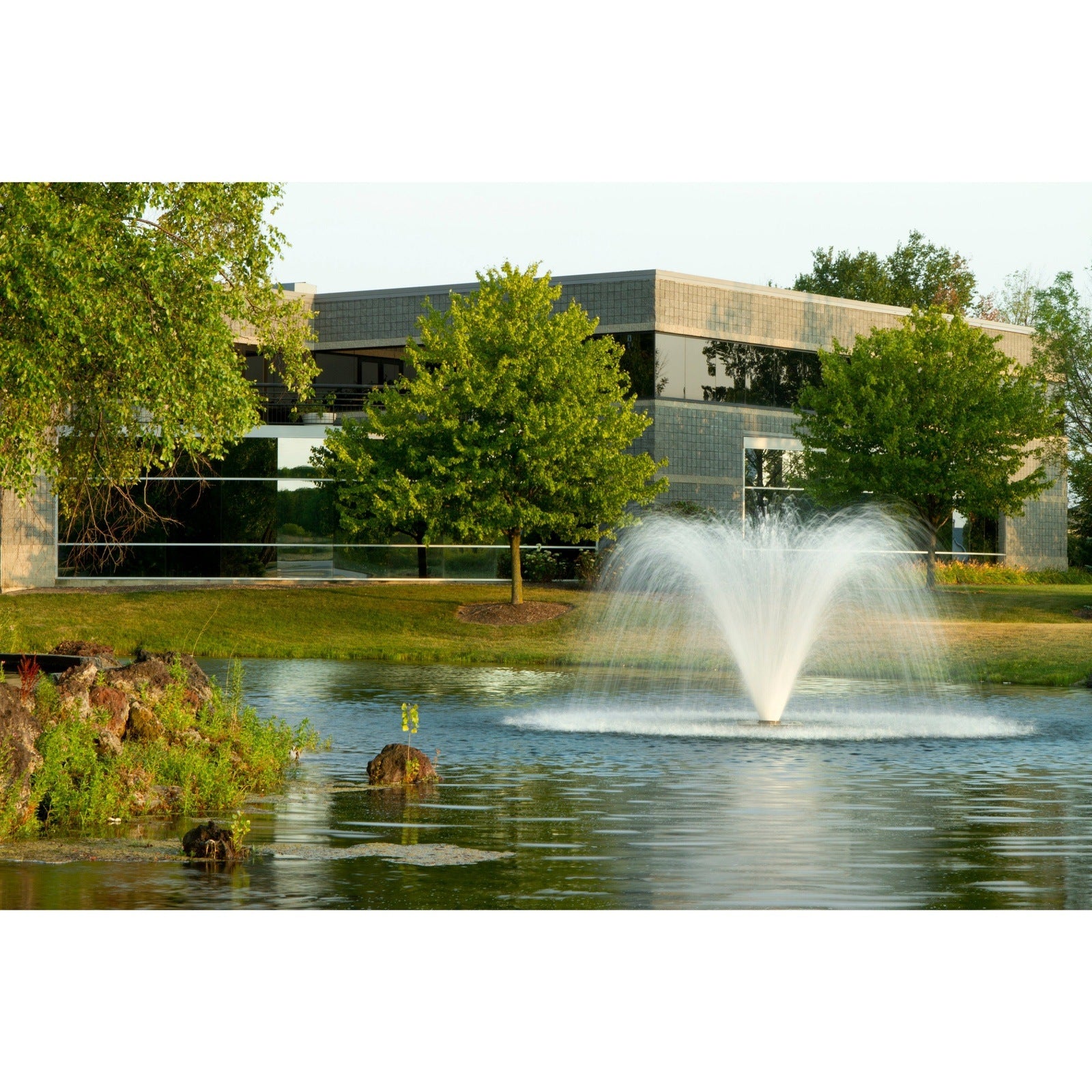 Scott Aerator: DA-20 Display Fountain Aerator for Small Ponds to Large Ponds