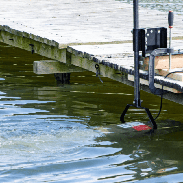 Hydrasearch: Weeds Away Muck & Algae Blower with Dock Mount